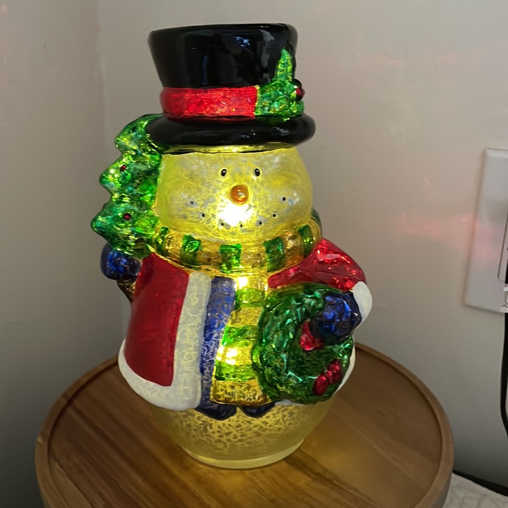Lightup Snowman - Picture 3 of 9